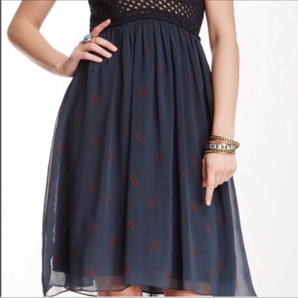 Free People Midnight Blue Wild Flower crochet chiffon dress size small - Picture 3 of 8